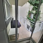 Hi Downtown Apartment A308